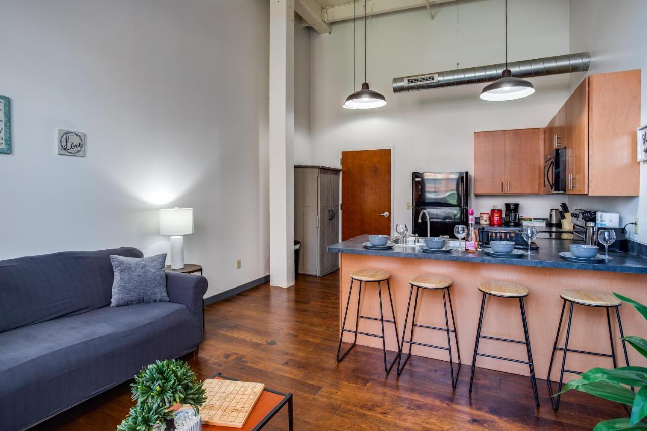 Ny Style Centric Loft With King Bed By Park Ave Apartamento Rochester Exterior foto