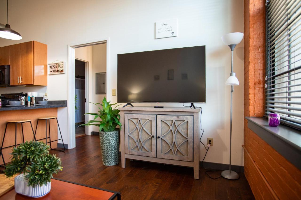 Ny Style Centric Loft With King Bed By Park Ave Apartamento Rochester Exterior foto