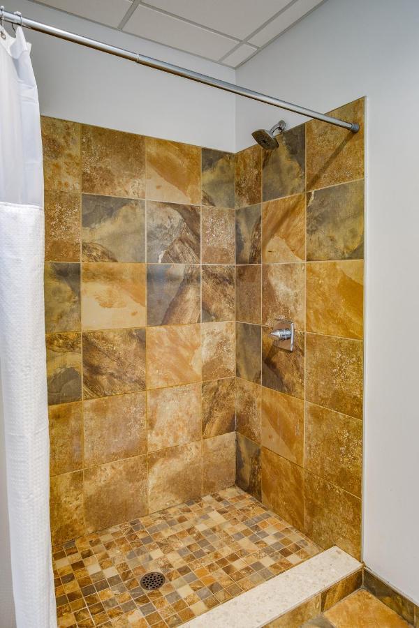 Ny Style Centric Loft With King Bed By Park Ave Apartamento Rochester Exterior foto